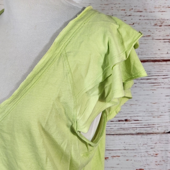 MAEVE Anthropologie Chartreuse Flutter Sleeve V-Neck Tee Size Medium - Picture 6 of 10